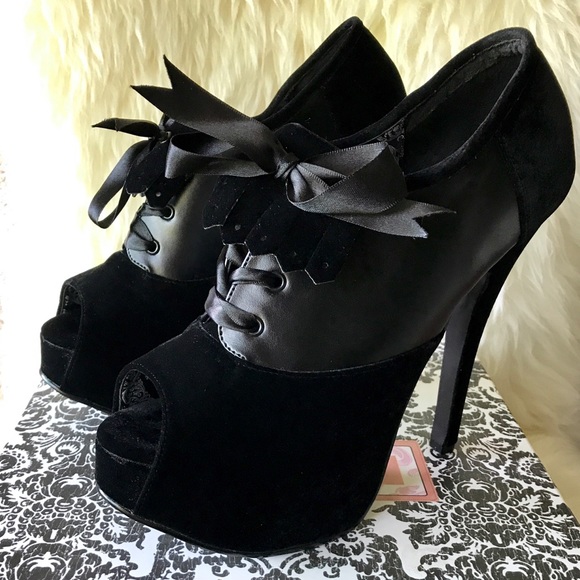 Bordello Shoes - Bordello Black Velvet Peep Toe Heels 'Teeze-16'